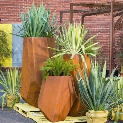 Plantador geométrico Corten del metal hexagonal de acero al aire libre interior del plantador de Fuxin