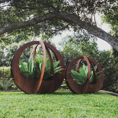 Plantadores grandes al aire libre decorativos de la flor del metal de Corten para el paisaje del jardín