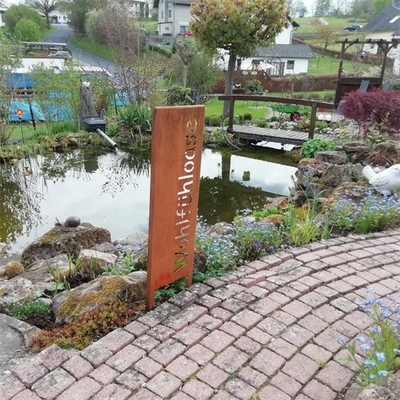 El jardín de acero del metal de Corten adorna el Stele del panel